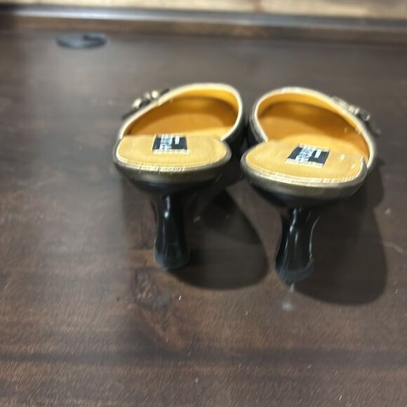 Rule by Steve Madden Gold Bronze Slip-on Kitten Heels with Bows Size 8.5 - Picture 8 of 10
